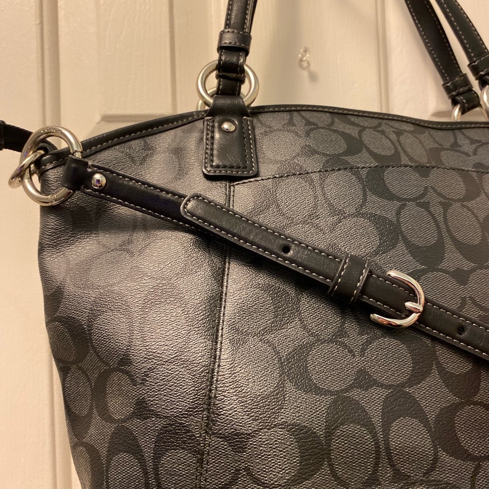 ENC Coach Peyton Signature Satchel Handbag - Picture 4 of 12